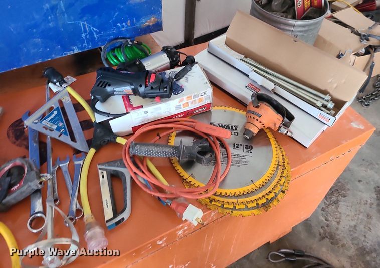 image for item LE9284 Tools