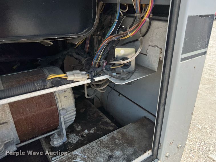 image for item LF9280 Multiquip Whisperwatt DA-7000SSA  generator