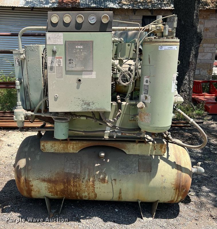 image for item LF9283 Sullair  air compressor