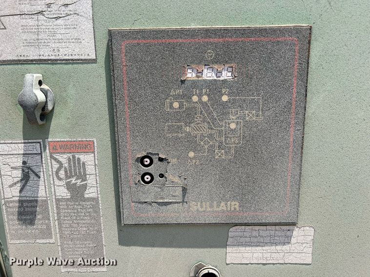 image for item LF9283 Sullair  air compressor