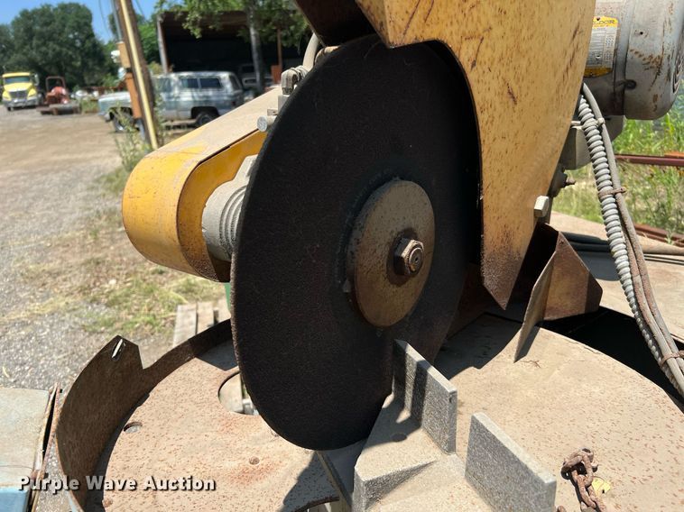 image for item LF9284 Everett Industries 20DM22  cut off saw