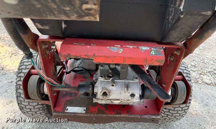 image for item LF9302 Toro ProLine 30159  lawn mower