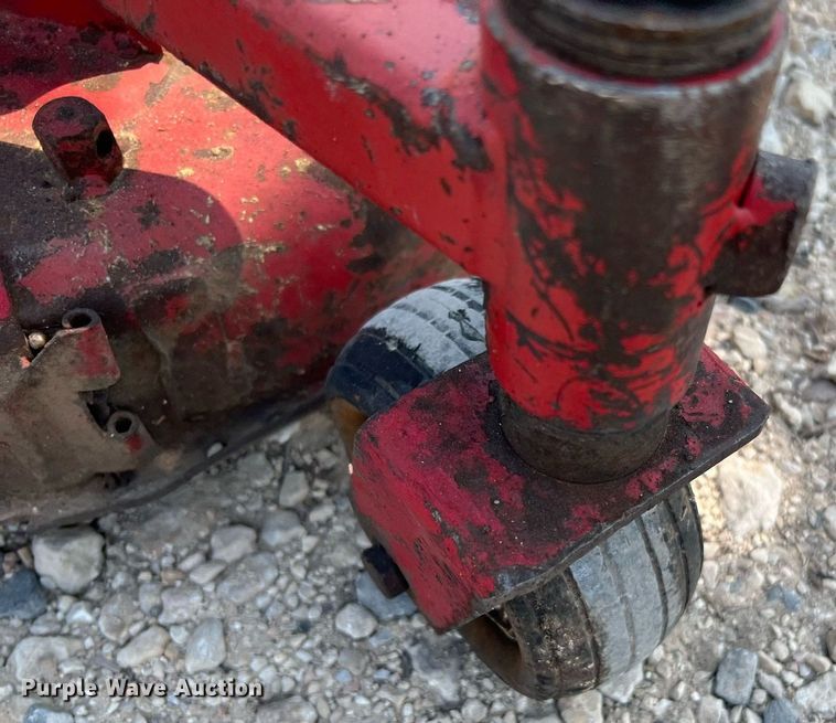 image for item LF9302 Toro ProLine 30159  lawn mower