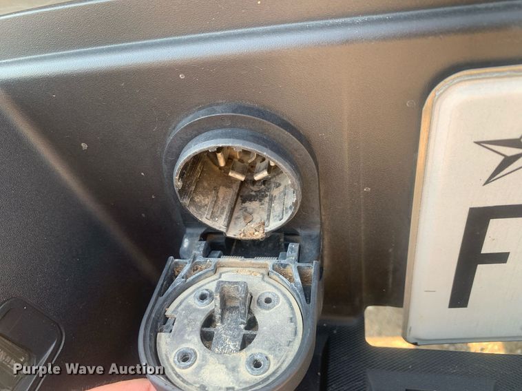 image for item LH9684 2015 Chevrolet Silverado 1500  pickup truck