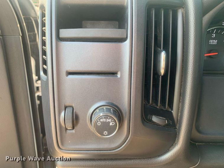 image for item LH9684 2015 Chevrolet Silverado 1500  pickup truck