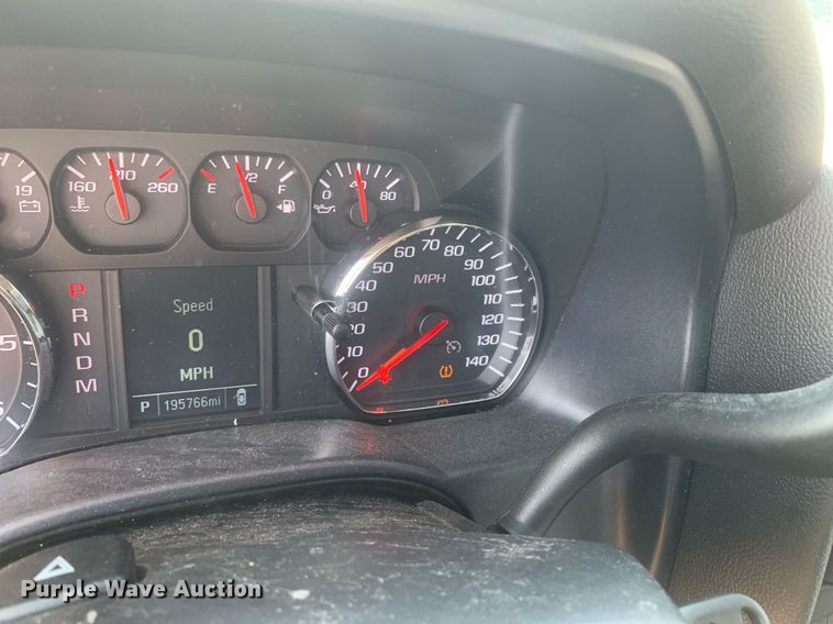 image for item LH9685 2015 Chevrolet Silverado 1500  pickup truck