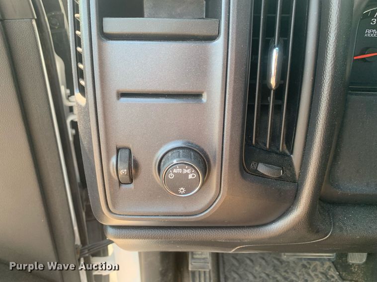 image for item LH9685 2015 Chevrolet Silverado 1500  pickup truck