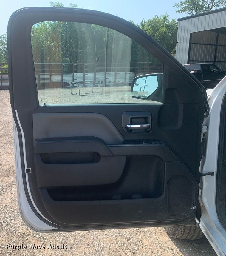 image for item LH9686 2015 Chevrolet Silverado 1500  pickup truck