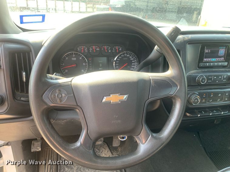 image for item LH9686 2015 Chevrolet Silverado 1500  pickup truck
