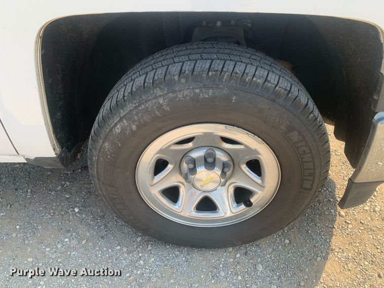 image for item LH9686 2015 Chevrolet Silverado 1500  pickup truck