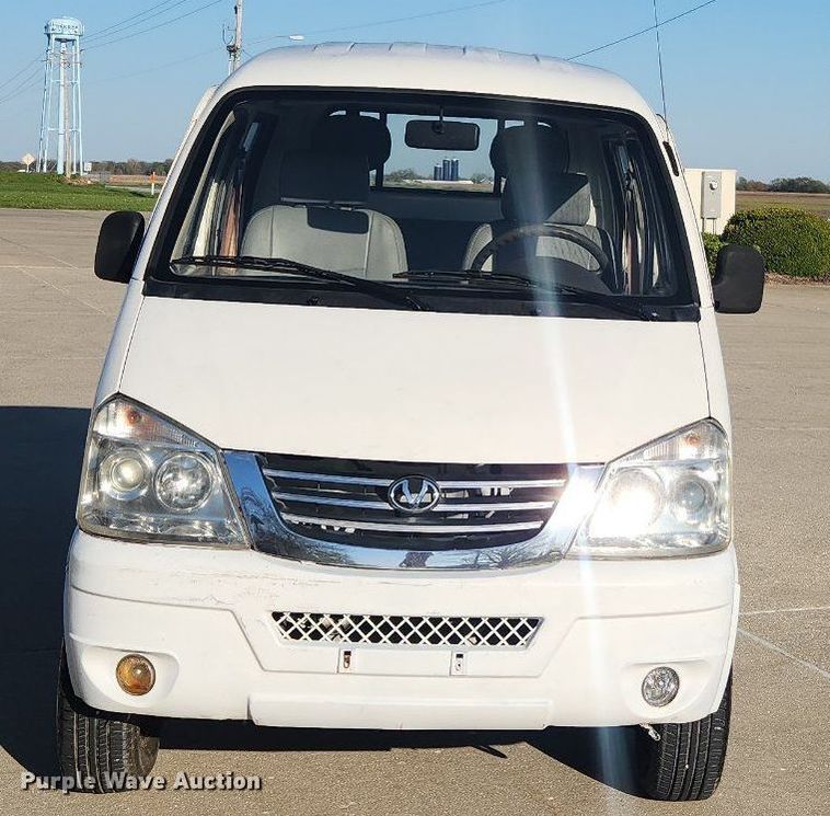 image for item LJ9041 2014 Vantage EV1000  mini truck