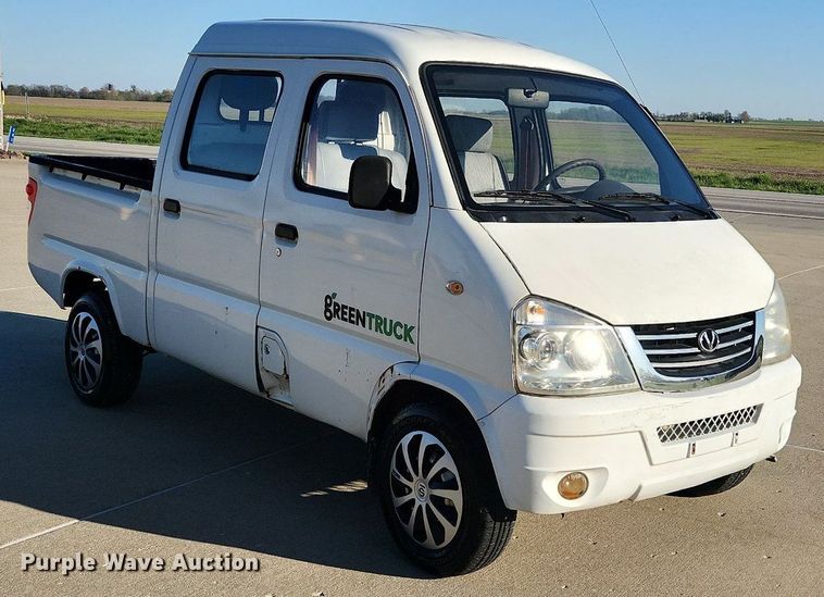 image for item LJ9041 2014 Vantage EV1000  mini truck