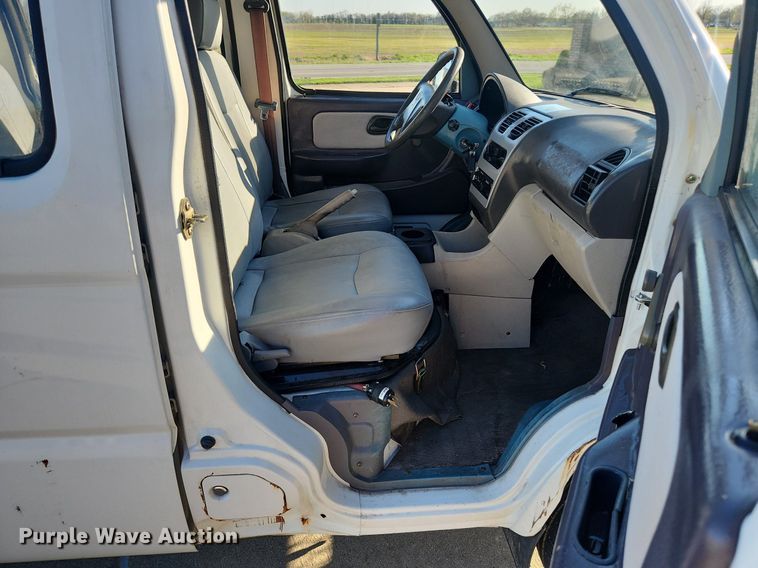 image for item LJ9041 2014 Vantage EV1000  mini truck