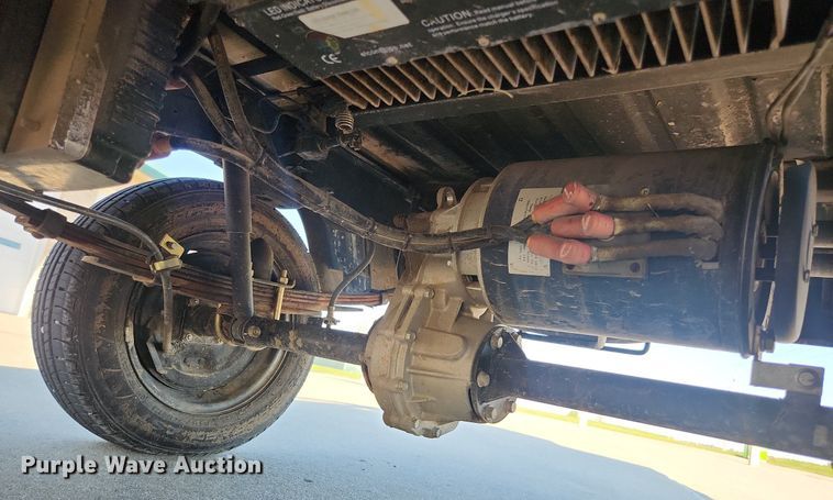 image for item LJ9041 2014 Vantage EV1000  mini truck