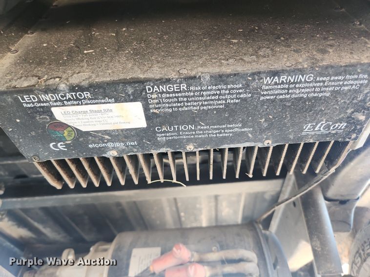 image for item LJ9041 2014 Vantage EV1000  mini truck