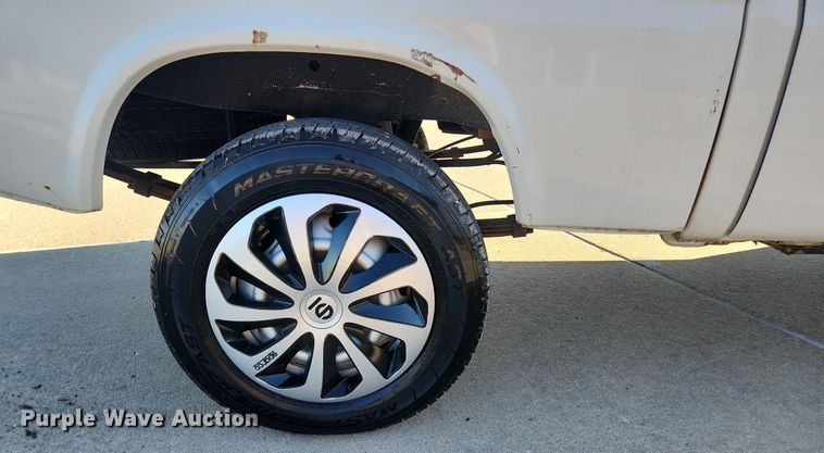 image for item LJ9041 2014 Vantage EV1000  mini truck