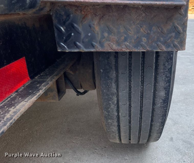 image for item LJ9742 2018 Lucon 7T192THDBW  tilt deck equipment trailer