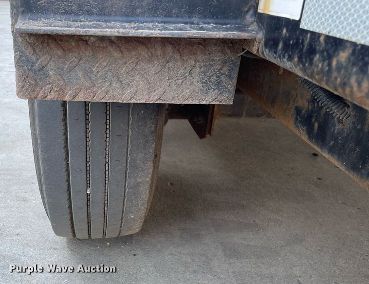 image for item LJ9742 2018 Lucon 7T192THDBW  tilt deck equipment trailer