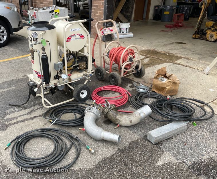 image for item LJ9758 Stinger  pressure steamer