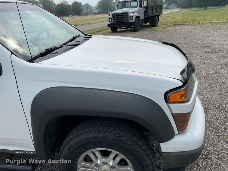 image for item LJ9763 2010 Chevrolet Colorado  Ext. Cab pickup truck