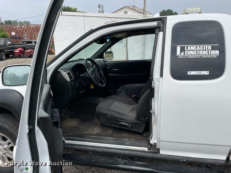 image for item LJ9763 2010 Chevrolet Colorado  Ext. Cab pickup truck