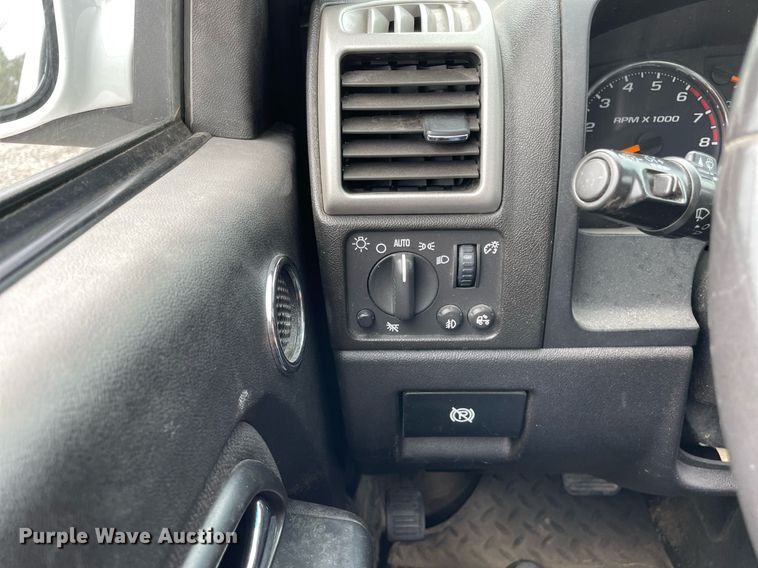 image for item LJ9763 2010 Chevrolet Colorado  Ext. Cab pickup truck