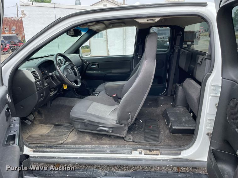 image for item LJ9763 2010 Chevrolet Colorado  Ext. Cab pickup truck