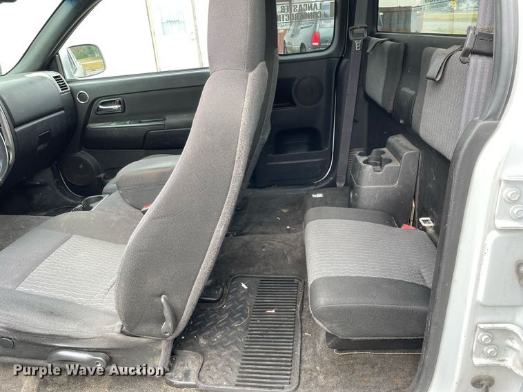 image for item LJ9763 2010 Chevrolet Colorado  Ext. Cab pickup truck