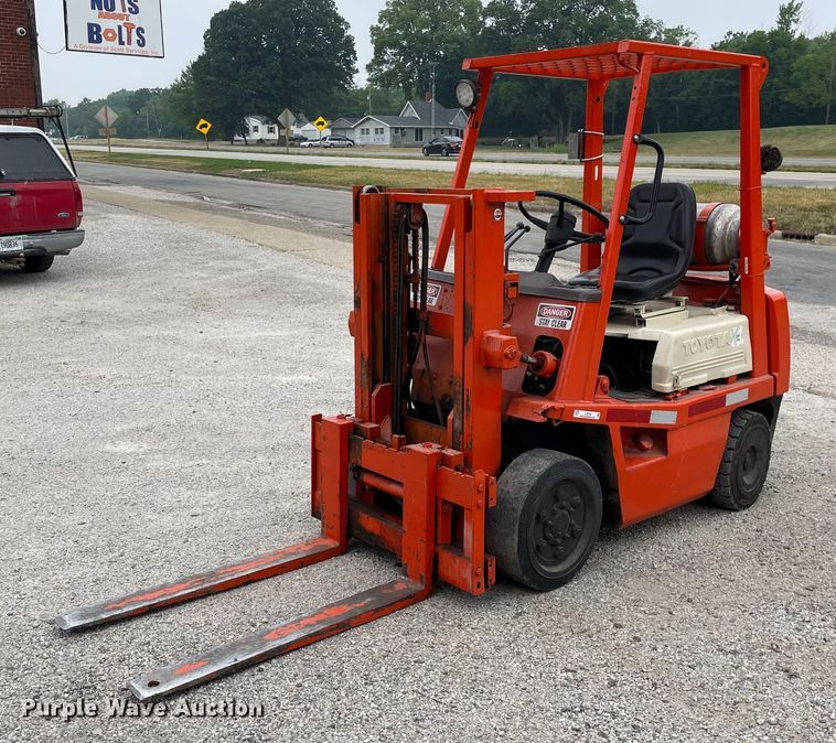 image for item LJ9764 Toyota 42-4FGC20  forklift