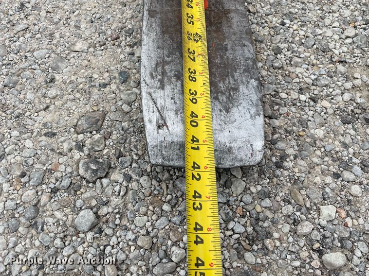 image for item LJ9764 Toyota 42-4FGC20  forklift