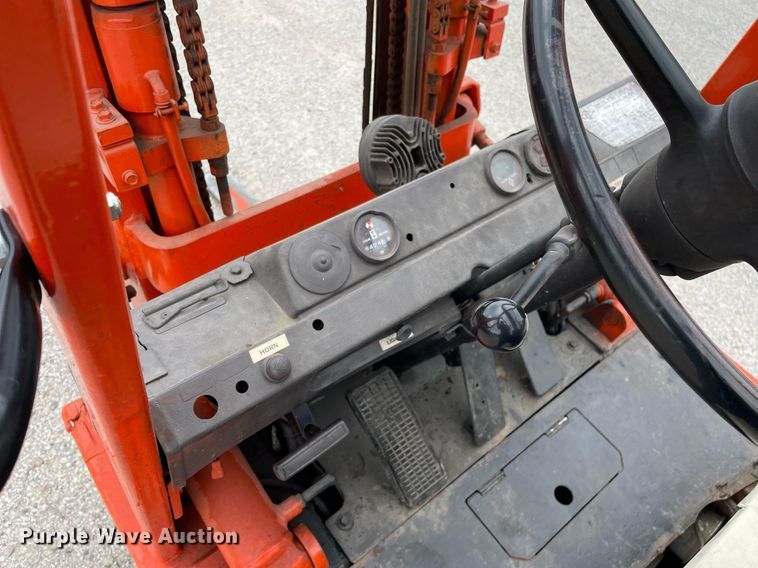image for item LJ9764 Toyota 42-4FGC20  forklift
