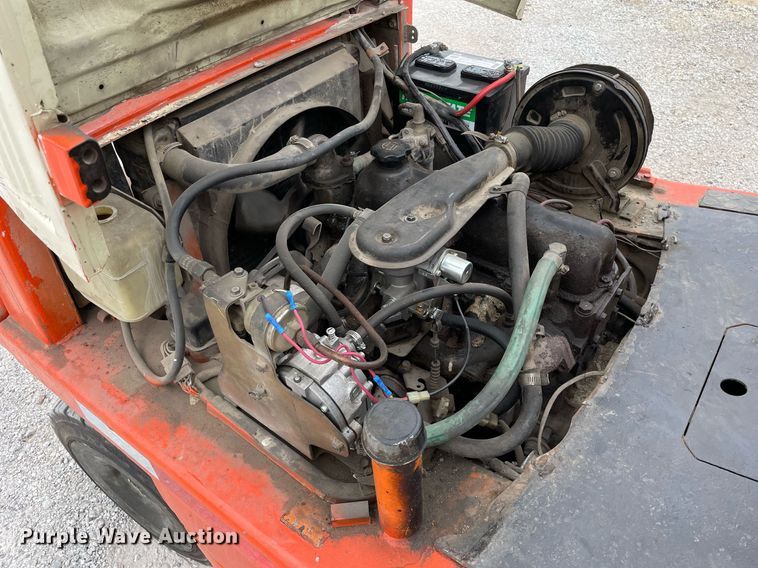 image for item LJ9764 Toyota 42-4FGC20  forklift