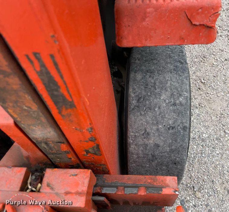 image for item LJ9764 Toyota 42-4FGC20  forklift