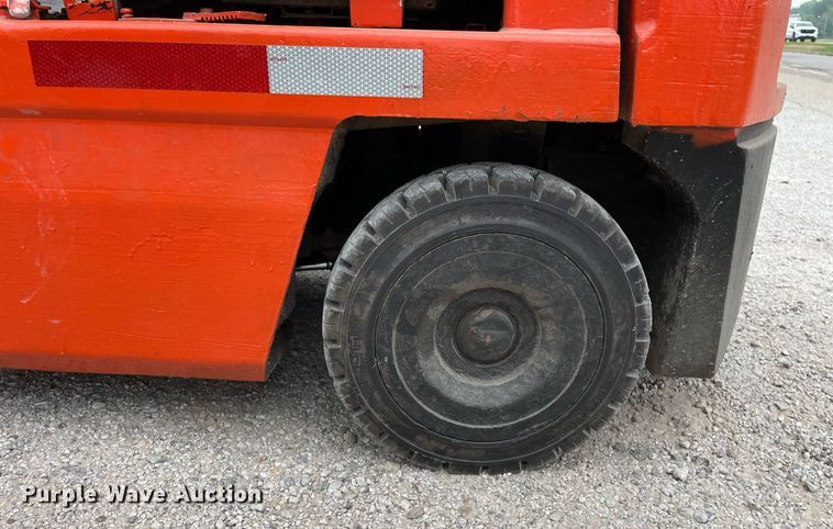 image for item LJ9764 Toyota 42-4FGC20  forklift