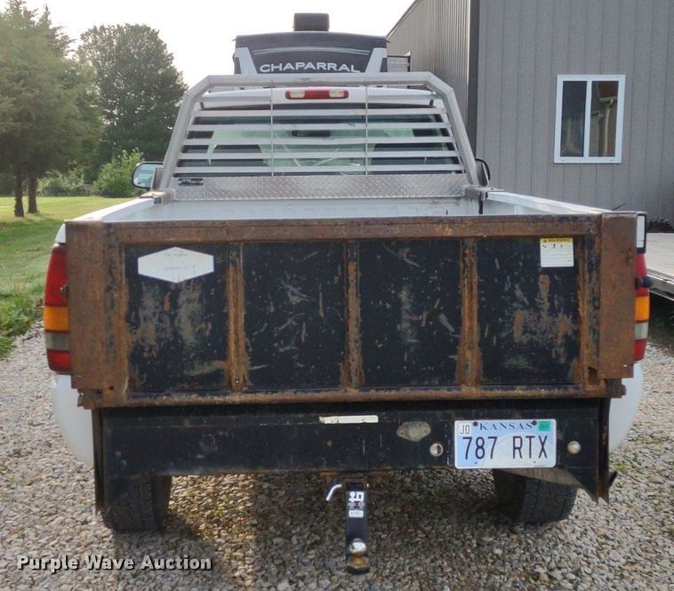 image for item LL9245 2001 Chevrolet Silverado 2500HD  pickup truck