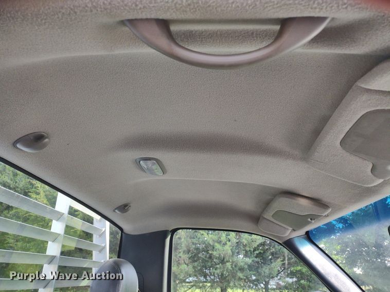 image for item LL9245 2001 Chevrolet Silverado 2500HD  pickup truck