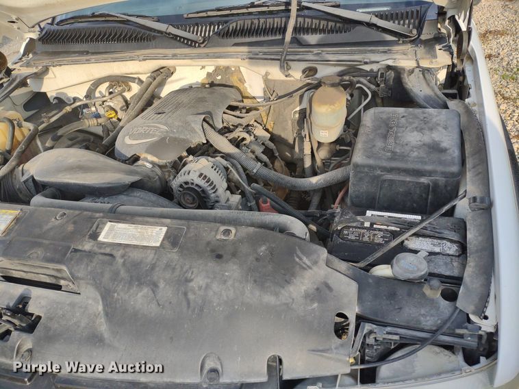 image for item LL9245 2001 Chevrolet Silverado 2500HD  pickup truck