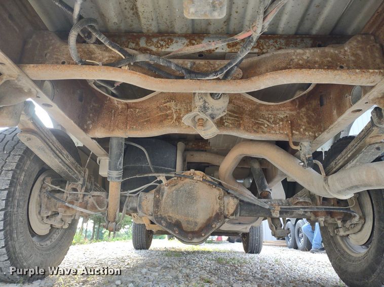 image for item LL9245 2001 Chevrolet Silverado 2500HD  pickup truck