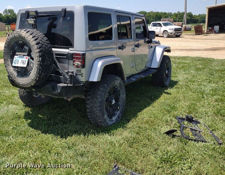 image for item LL9247 2014 Jeep Wrangler Sahara  SUV