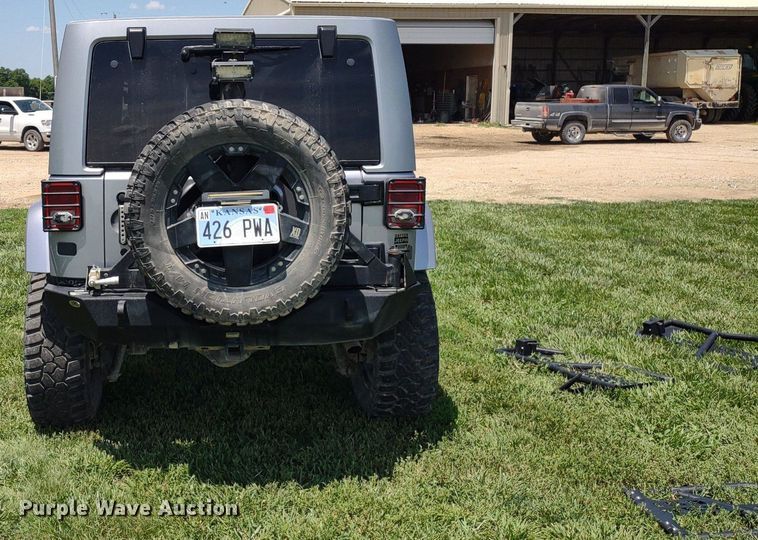 image for item LL9247 2014 Jeep Wrangler Sahara  SUV