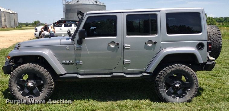 image for item LL9247 2014 Jeep Wrangler Sahara  SUV