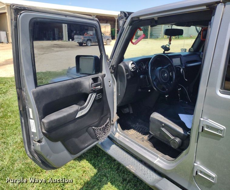 image for item LL9247 2014 Jeep Wrangler Sahara  SUV