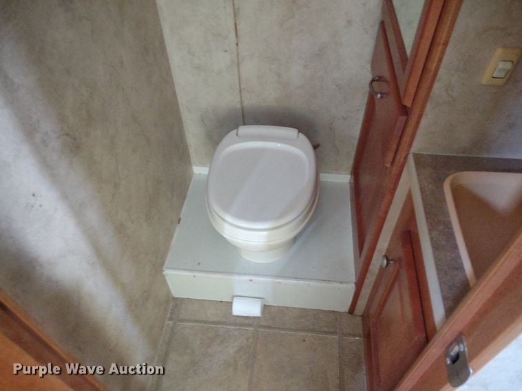 image for item LL9248 2007 Gulf Stream Conquest Ultra  RV