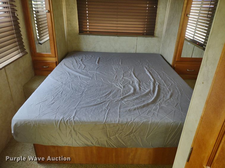 image for item LL9248 2007 Gulf Stream Conquest Ultra  RV