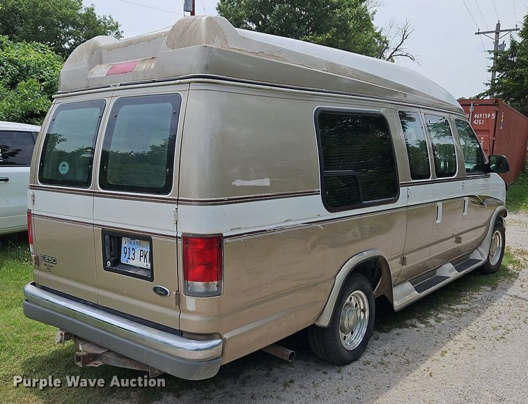 image for item LL9264 2000 Ford E250  van