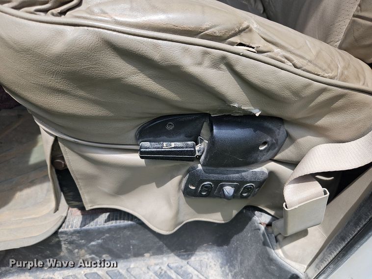 image for item LL9264 2000 Ford E250  van