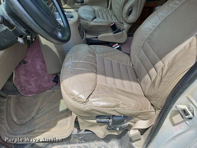 image for item LL9264 2000 Ford E250  van