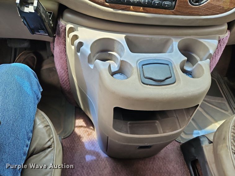 image for item LL9264 2000 Ford E250  van