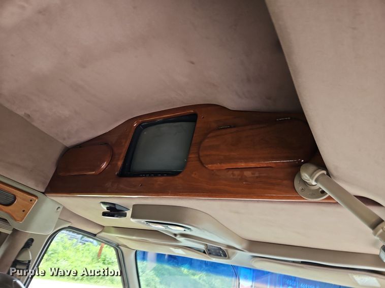 image for item LL9264 2000 Ford E250  van