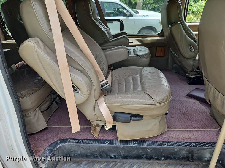 image for item LL9264 2000 Ford E250  van